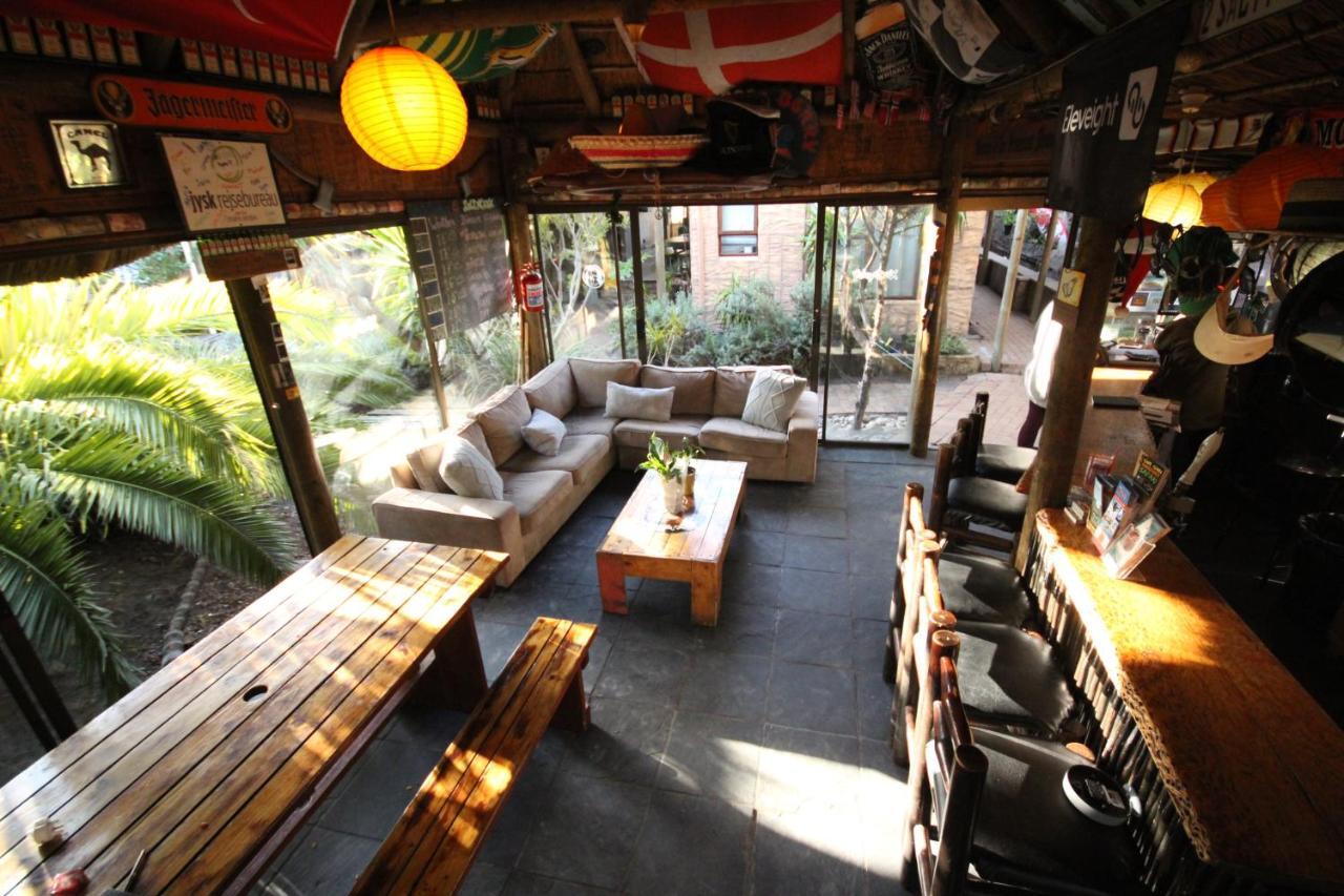 Saltycrax Backpackers And Surf Hostel By Curiocity Bloubergstrand Exterior foto
